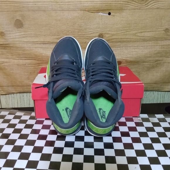 Nike Air Trainer SC HIGH - Picture 8 of 9